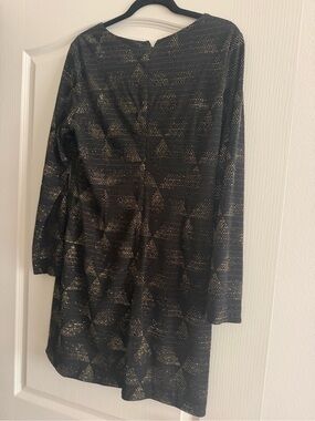 Vince Camuto Black Shift Dress with Gold Geometric Print cocktail/evening dress